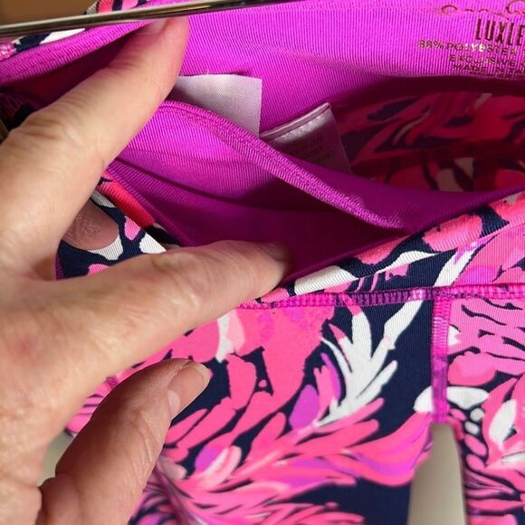 Lilly Pulitzer Womens Floral Cropped Luxletic Leggings Pink Navy Size Small - Picture 6 of 8